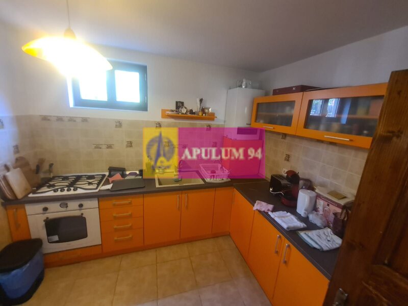 Vila de vanzare in Campina - Zona Muscel