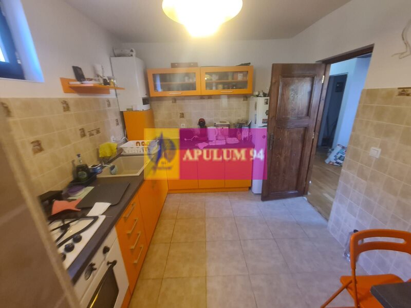 Vila de vanzare in Campina - Zona Muscel