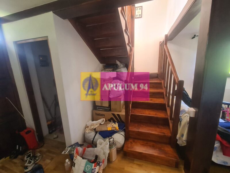 Vila de vanzare in Campina - Zona Muscel